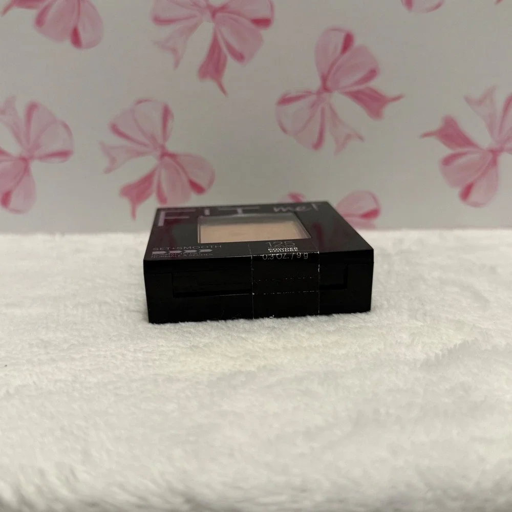 Maybelline Fit Me Pressed Powder 125 Nude Beige Set‎ Smooth Normal To Dry Skin